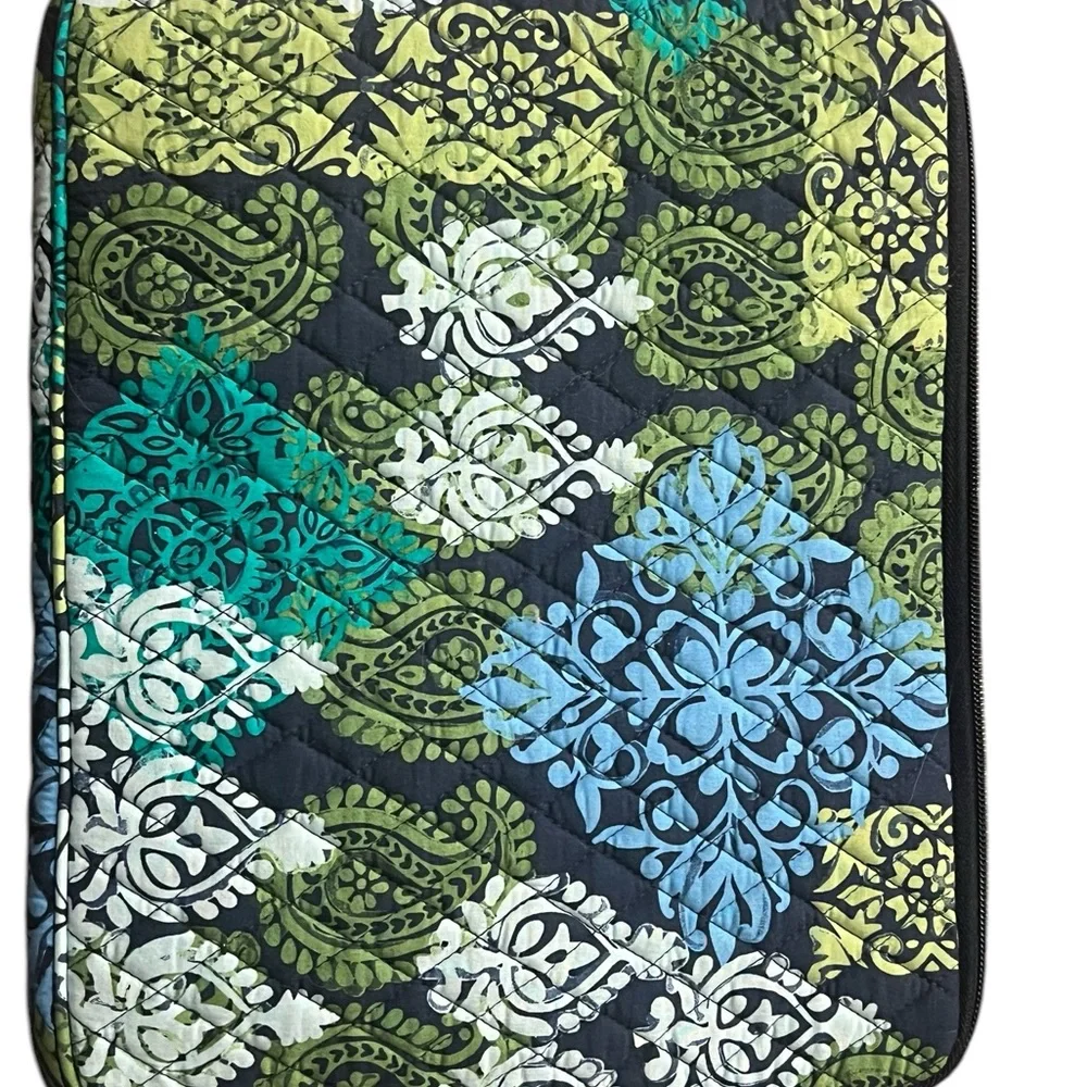 Vera Bradley Blue, Green, White Lap Top Case